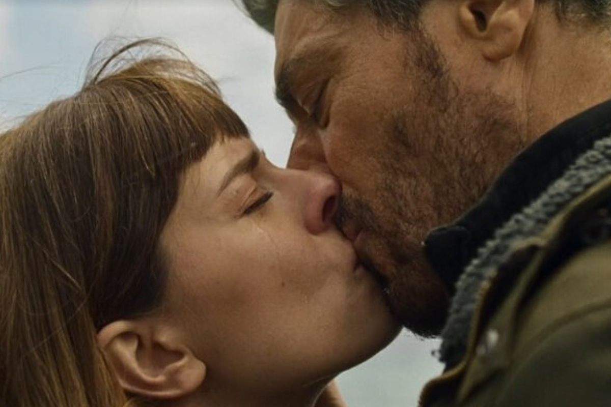 Blanca e Michele Liguori si baciano