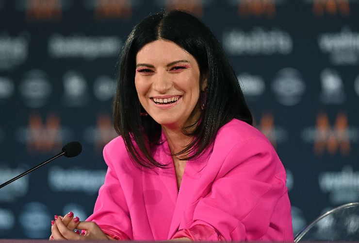 laura pausini in conferenza stampa